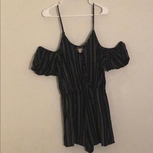 Mossimo off the shoulder romper XXL